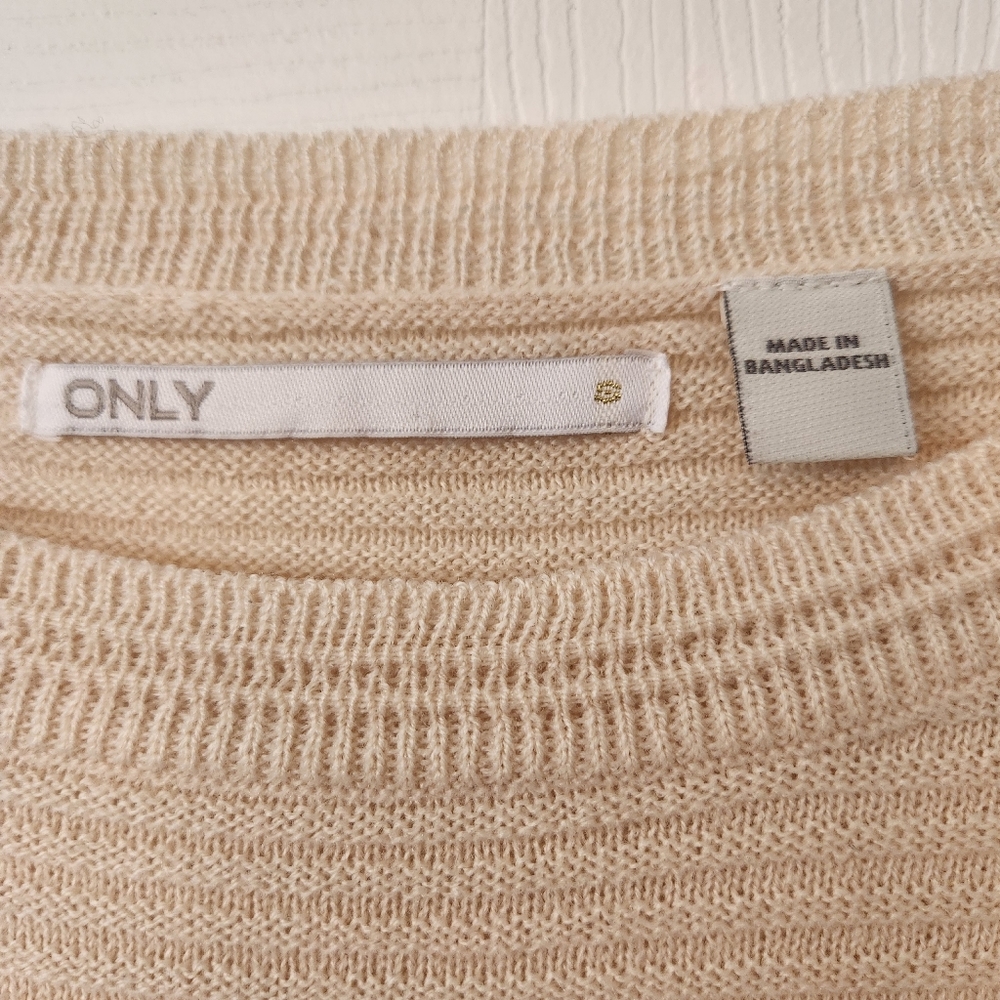 Sweater - Picture 2 of 2
